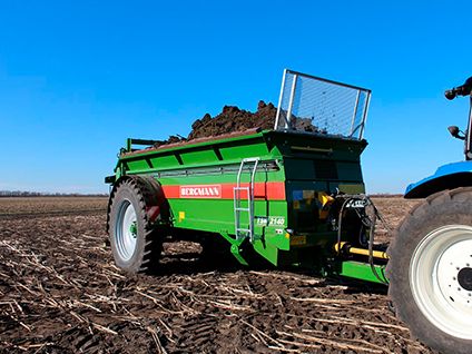 Manure spreaders